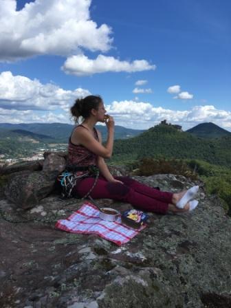 Sommer ist Outdoorzeit, Cakees Camping-Kuchen genießen!